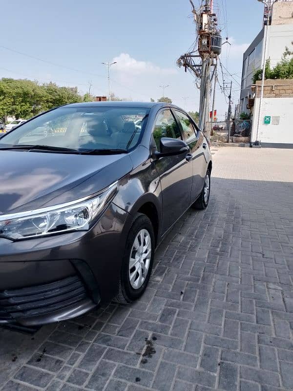 Toyota Corolla GLI 2018 Automatic 3