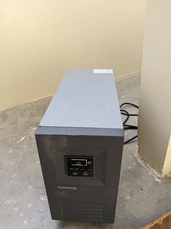 Socomec ITY-TW030B UPS 2100 watt (3000v) 5