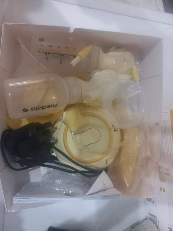 Imported double-sided electronic breast pump 1