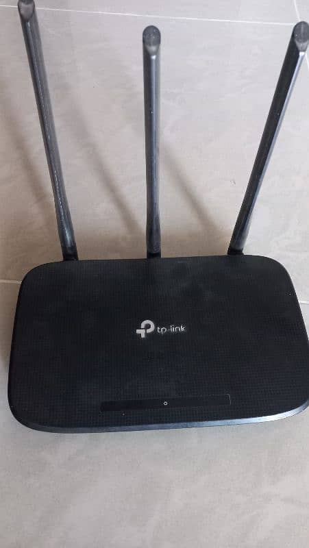 TP Link router for sale TL -WR940N 0