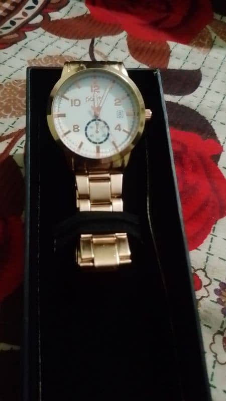 new style watch positive golden watch 3