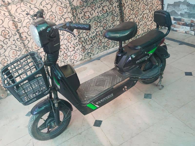 Electric Scooty 0