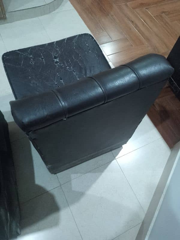 Used Sofa (4 Seater) 0