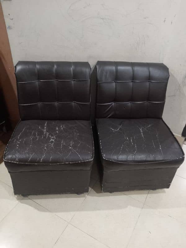 Used Sofa (4 Seater) 6