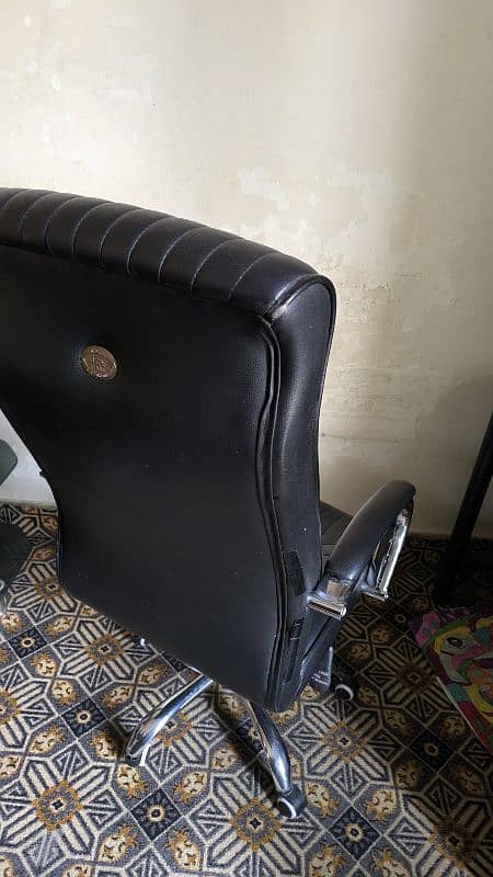 Imported Executive Office Chair 1