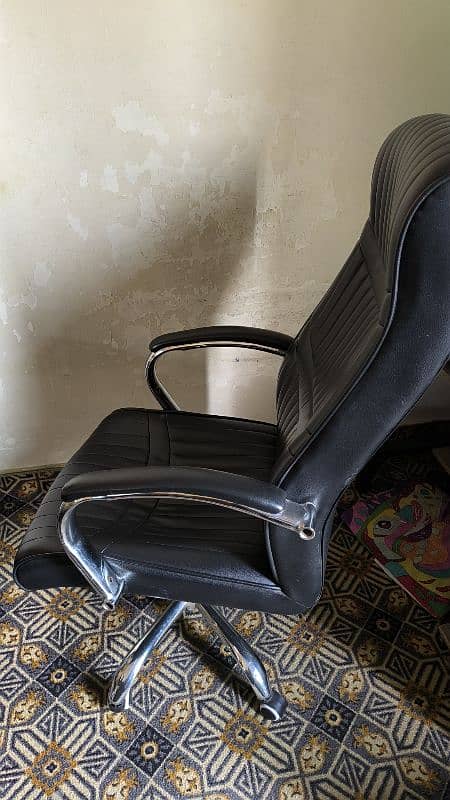 Imported Executive Office Chair 2