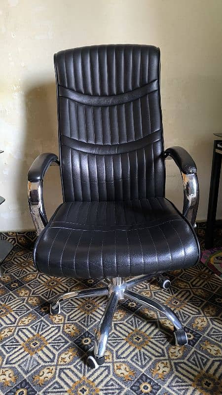 Imported Executive Office Chair 4