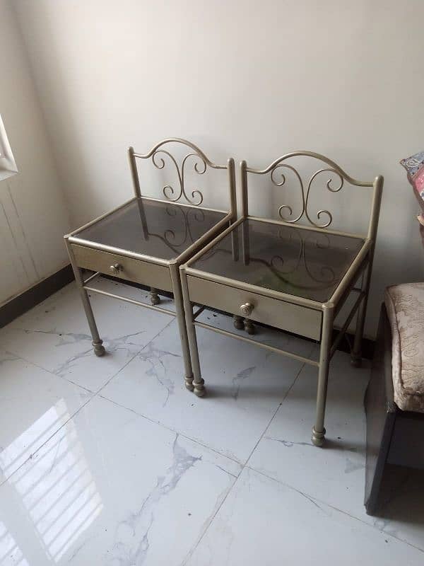 Iron bed set with 2 site table and mattress 1