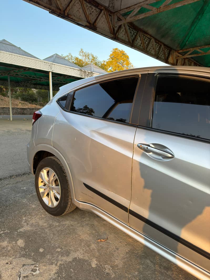 Honda Vezel 2014/17 Z Sensor White Interior 5