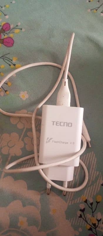 tacno camon 19 Neo 8