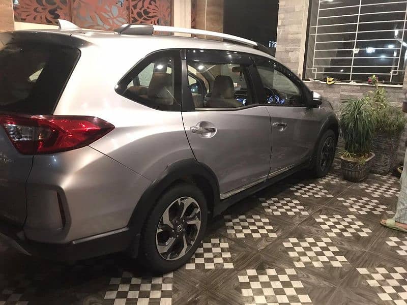 Honda BR-V 2021 3