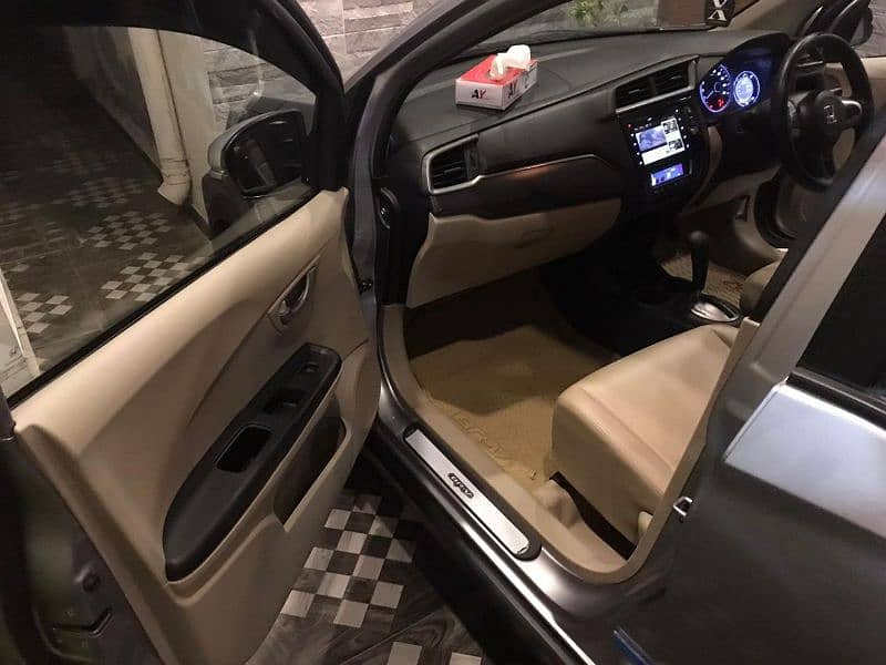 Honda BR-V 2021 13