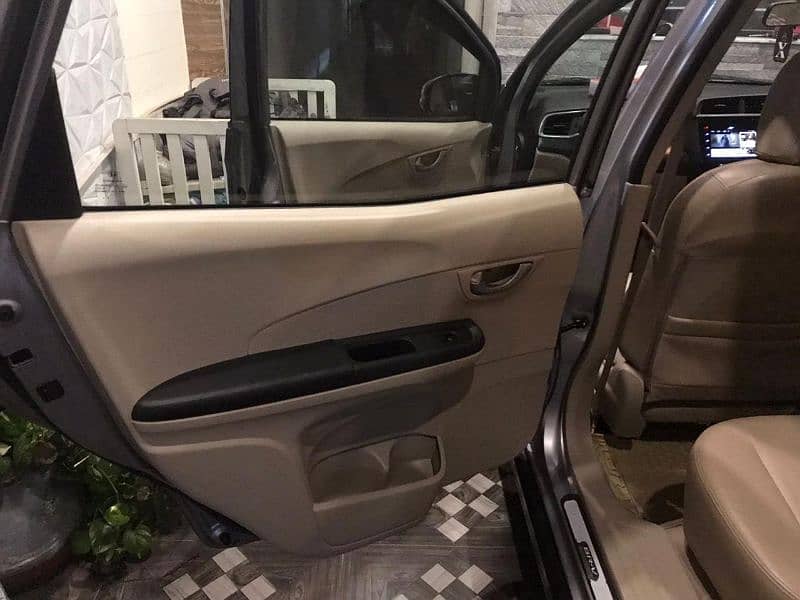 Honda BR-V 2021 14