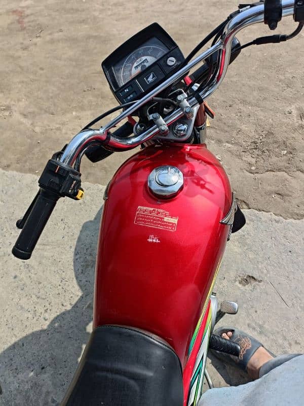 Honda 70 cc 2023 model 3