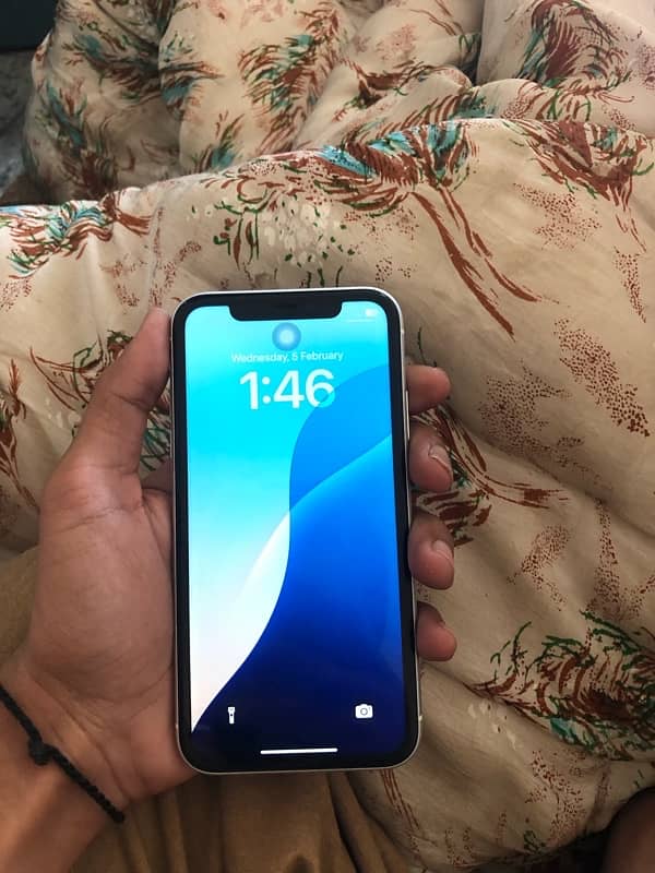 iPhone 10 Xr  64 GB non pta 7