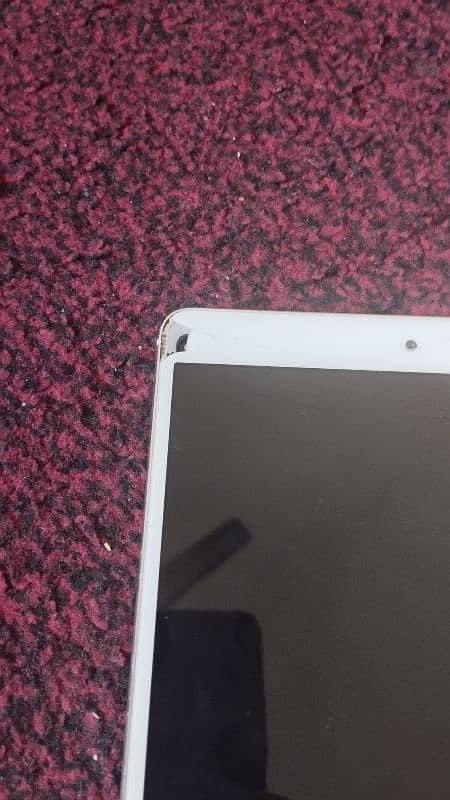 Huawei Media Pad 3, 3GB RAM, 16GB Storage 8