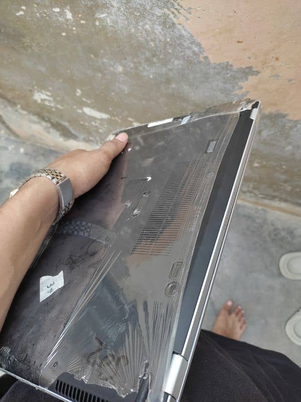 laptop sells HP brand 7