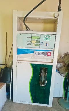 Gasoline filling machine