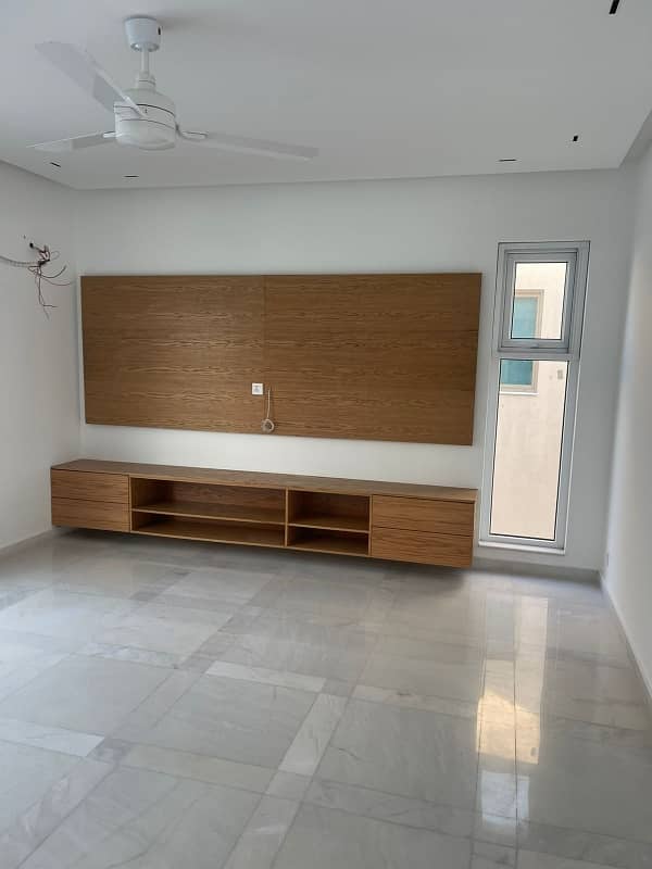 Upper Portion Available In DHA Phase 8 - Ex Air Avenue 5