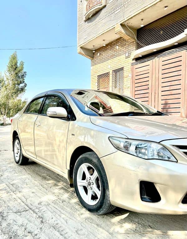 Toyota Corolla XLI 2013 3