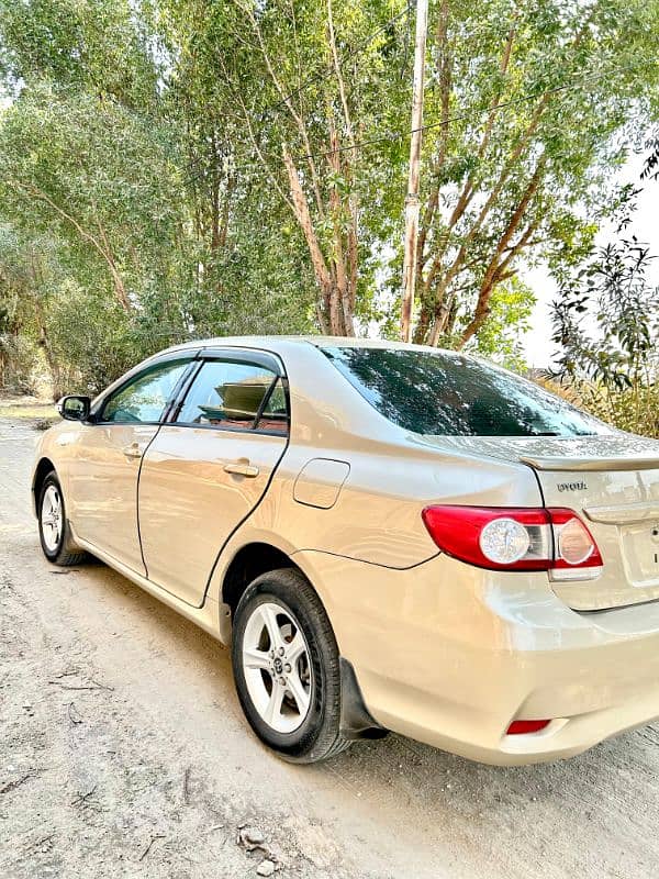 Toyota Corolla XLI 2013 6