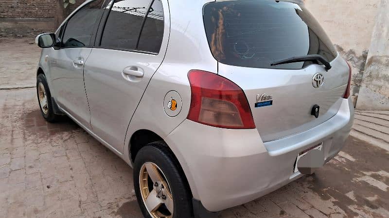 Toyota Vitz 2007 6