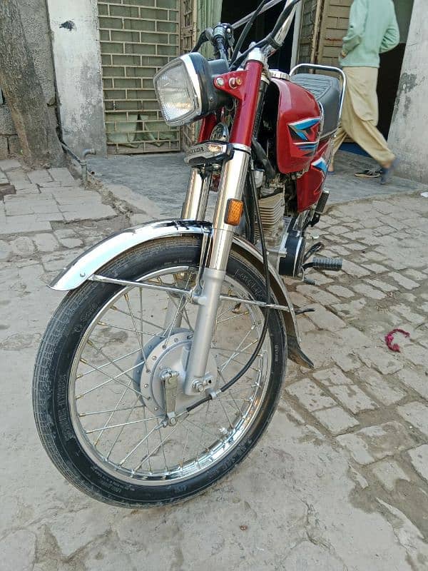 Honda 125, 2024 model for sale with double Parts 2