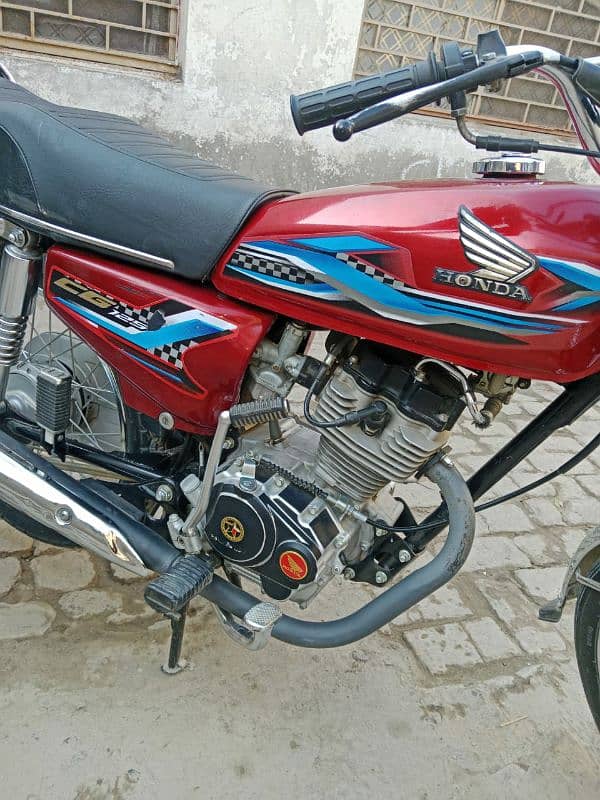 Honda 125, 2024 model for sale with double Parts 4