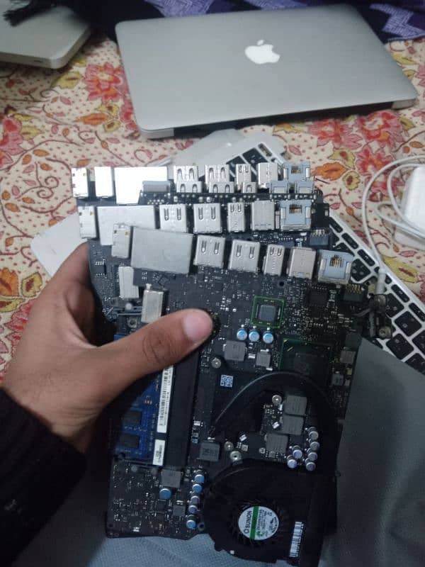 MacBook pro air motherboards for sale 3