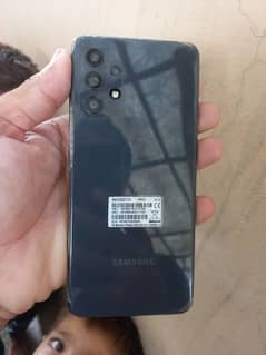 Samsung a32.6. 128. complete box with