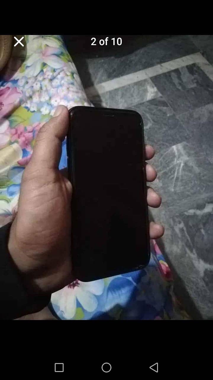 Apple iPhone X 0