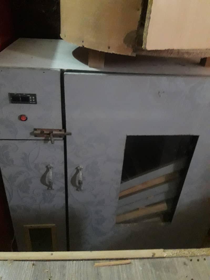 Fully Automatic incubator Urgent Sale 1