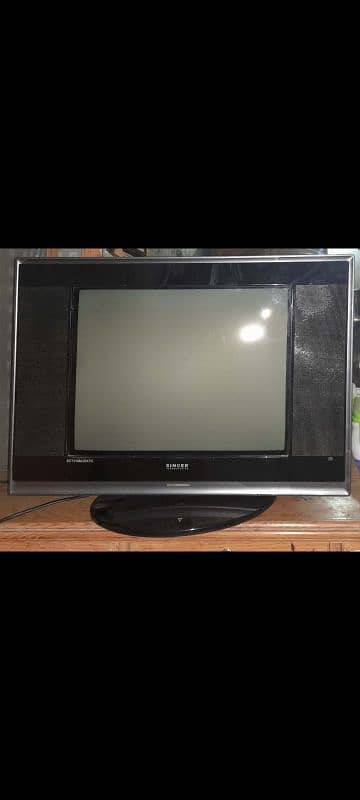 LG TV 21 inch flat screen 0