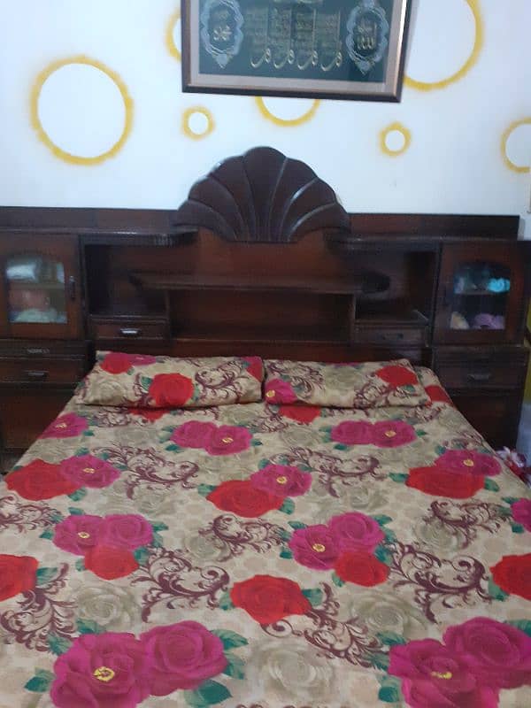 King bed 1