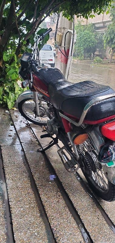 Honda 70cc in original condition. . 9