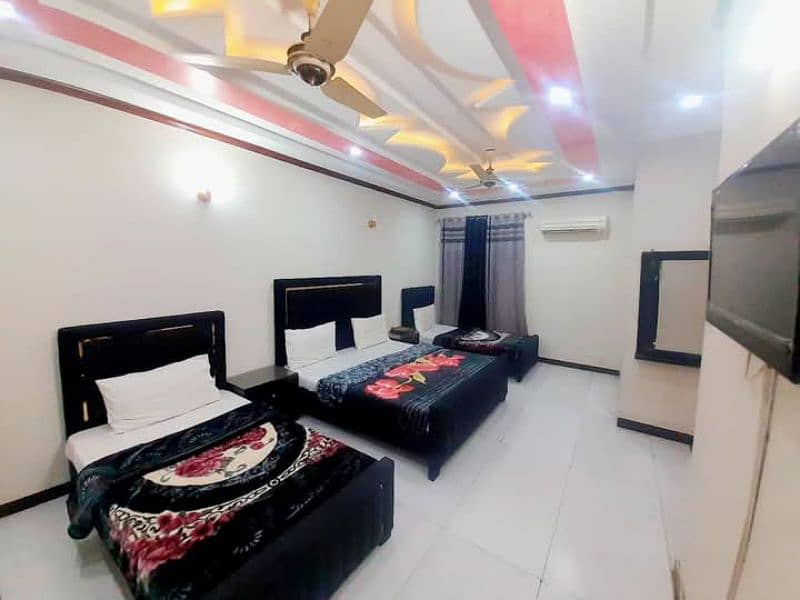 Welcome to All Guest house In Karachi Room's available for Families 12