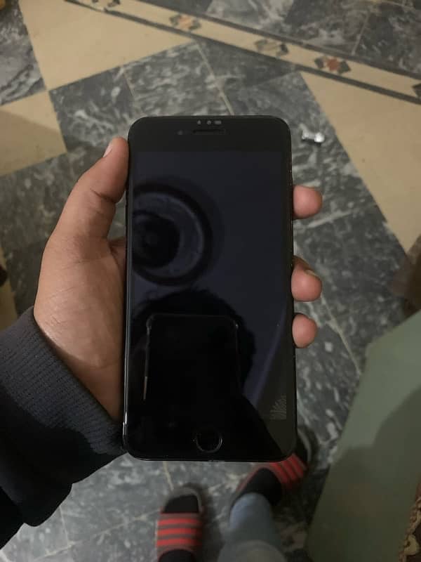 I phone 7  Plus 128gb 1