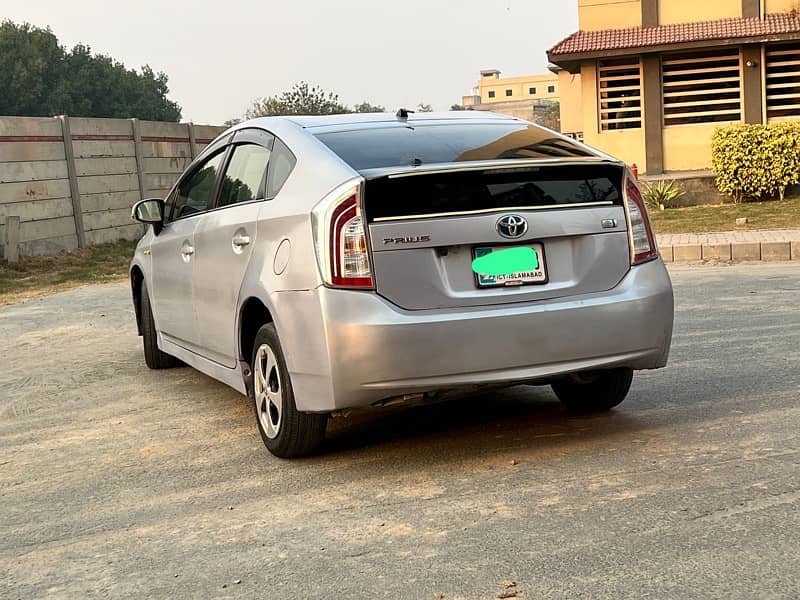 Toyota Prius 2014 - Urgent Sale 2