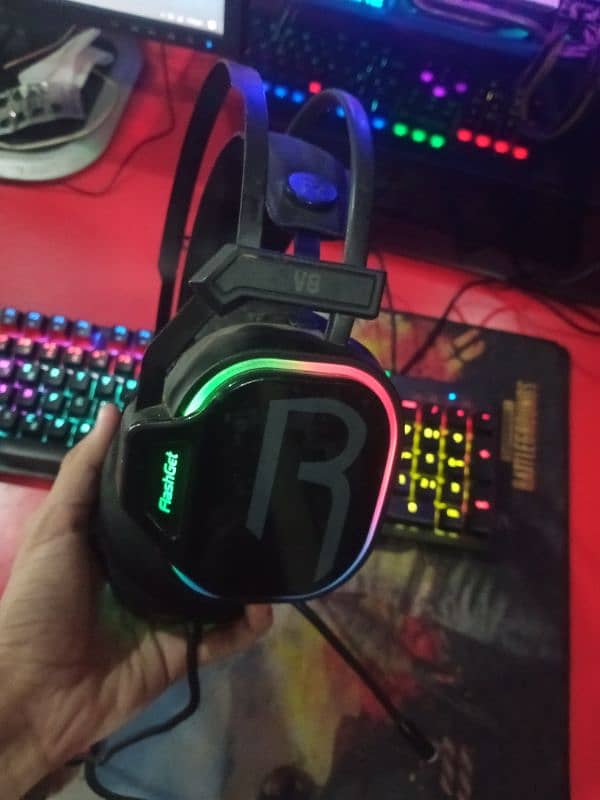 Gaming mouse and headsets flash get 7.1 headphones 0