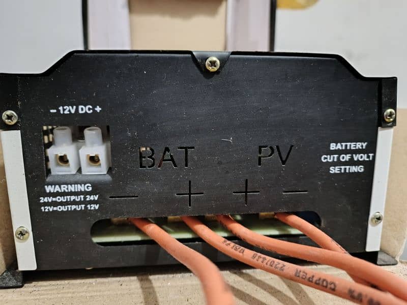 MPPT Charge Controller Solar 3