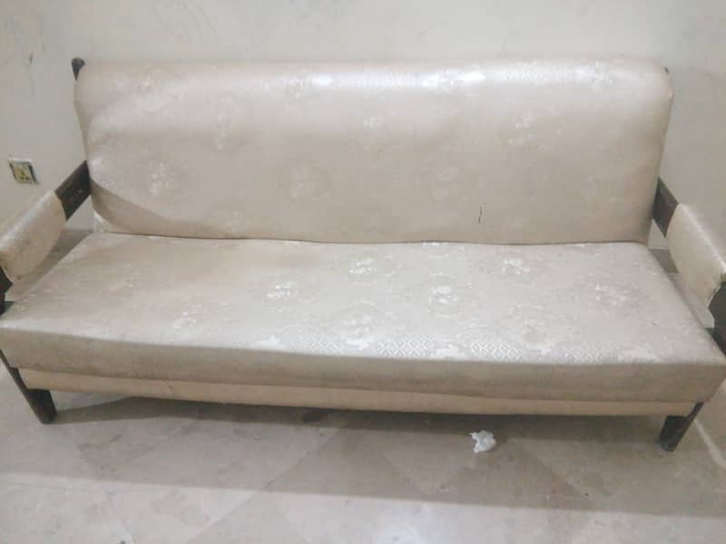 Center Table, single Sofa and Sofa Cum Bed for Sale. 6