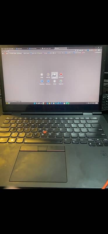 lenovo x1 yoga 360 touch - i7 8th generation 10/10 2