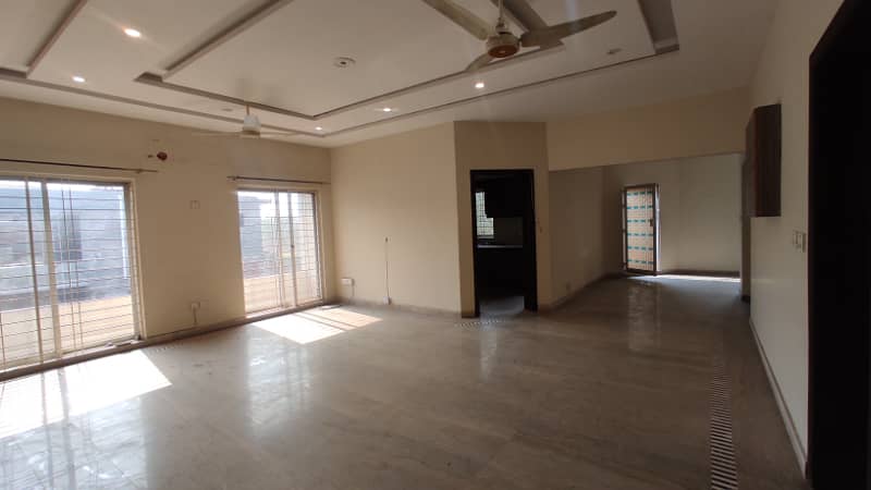 1 Kanal Full House Available For Rent 22