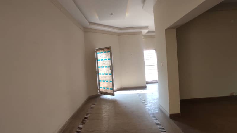 1 Kanal Full House Available For Rent 40