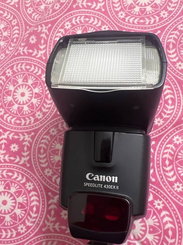 Canon SpeedLite 430Ex II 3