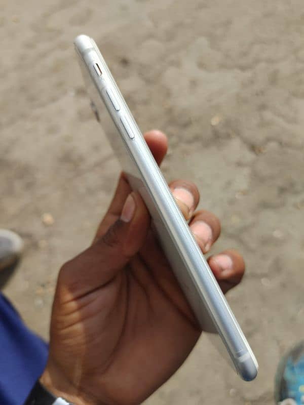 i phone 8 plus PTA approved scratch less condition 1