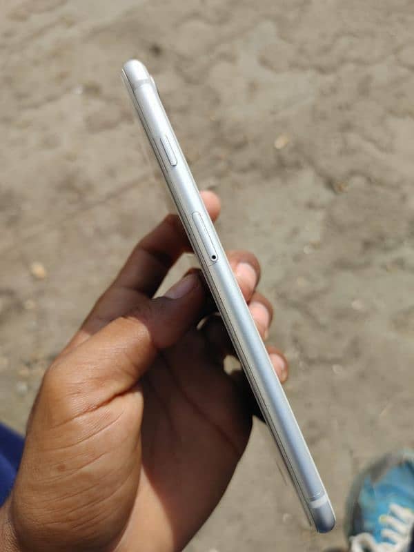 i phone 8 plus PTA approved scratch less condition 4