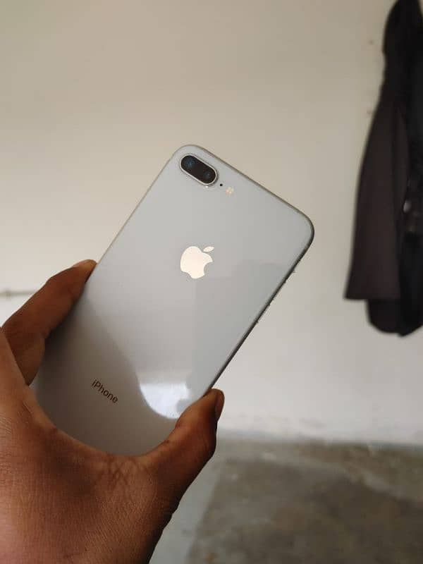 i phone 8 plus PTA approved scratch less condition 8