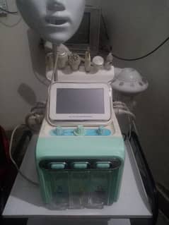 Hydra facial machine