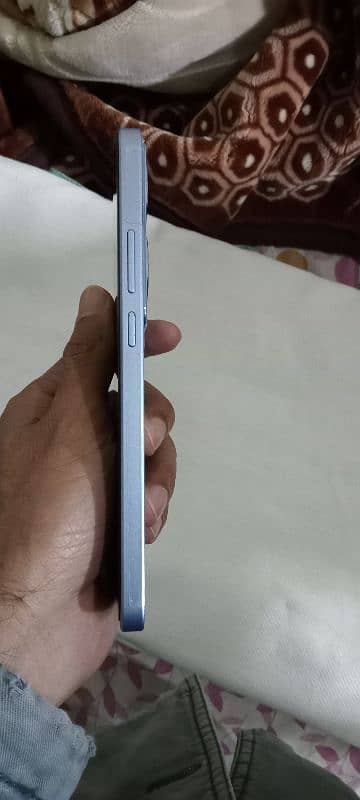 Oppo Reno 11F, 8/256 gb, 6 months warranty 5